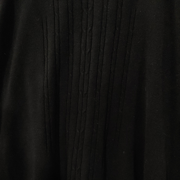๐๏ธ Carroll Reed Black Crew Neck Sweater - Picture 9 of 9